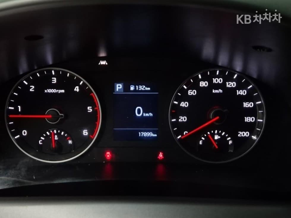 Киа The New (фейслифт) Бонго 3 (лек)Wing Body 1 тон 전동모터식 Королевска кабина Удължено междуосие LБазов - 5