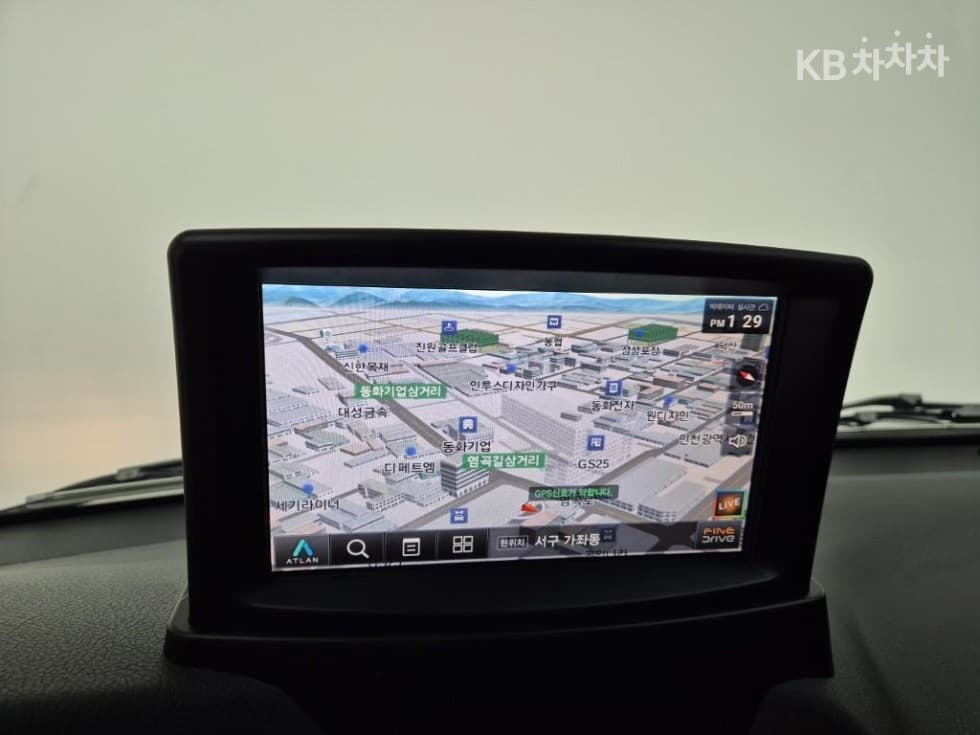 Киа The New (фейслифт) Бонго 3 (лек)Wing Body 1 тон 전동모터식 Королевска кабина Удължено междуосие LБазов - 12