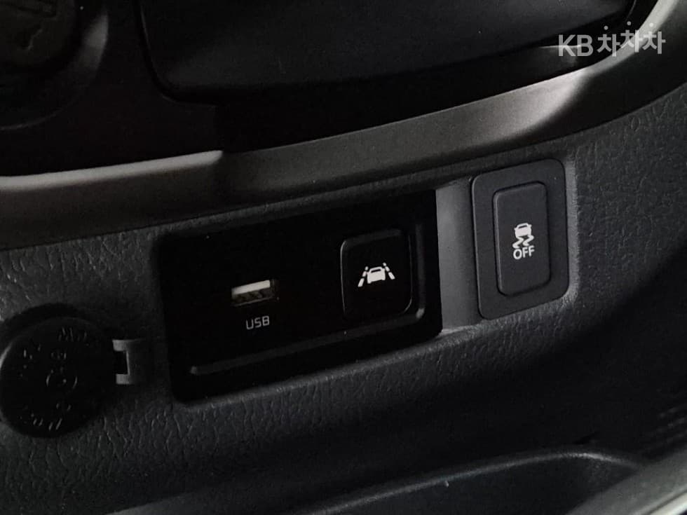 Киа The New (фейслифт) Бонго 3 (лек)Wing Body 1 тон 전동모터식 Королевска кабина Удължено междуосие LБазов - 15