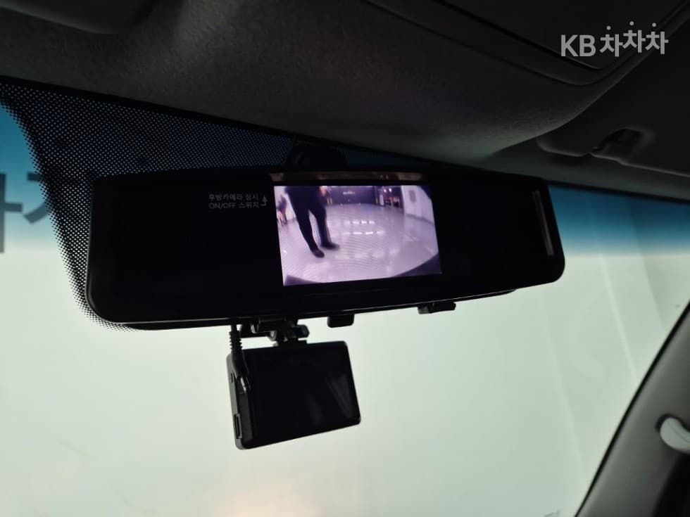 Киа The New (фейслифт) Бонго 3 (лек)Wing Body 1 тон 전동모터식 Королевска кабина Удължено междуосие LБазов - 16