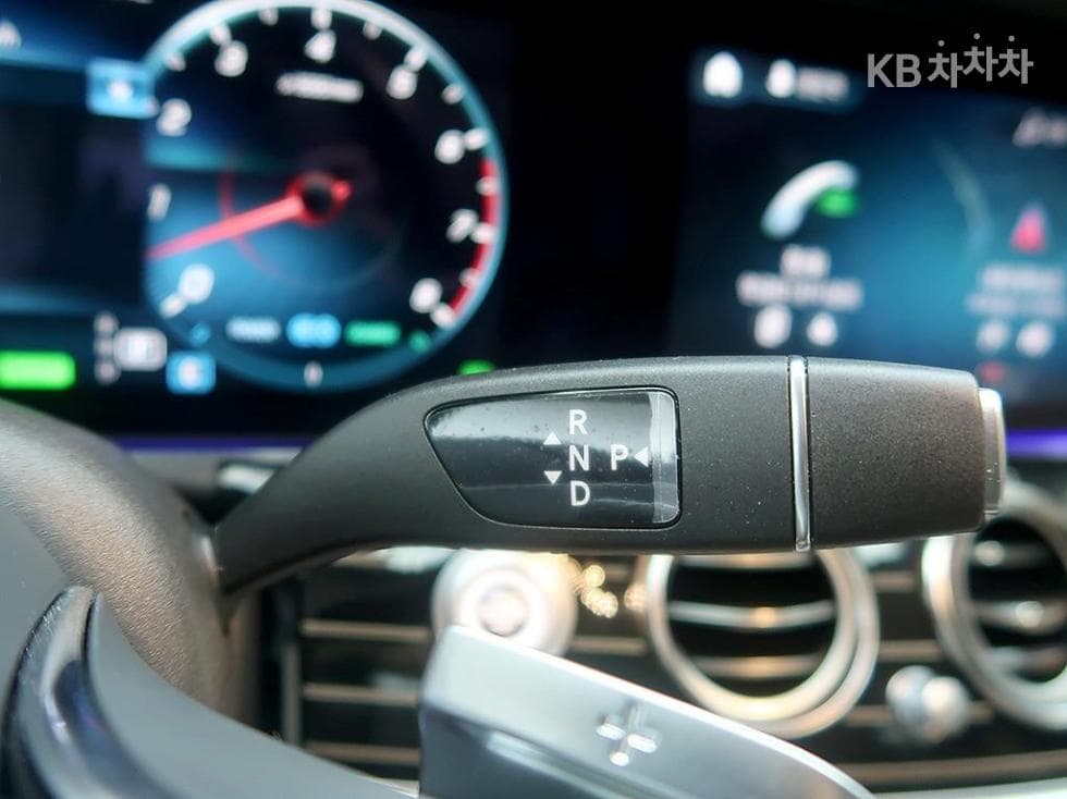 Mercedes-Benz E-Клас (W213)E450 4MATIC EXCLUSIVE - 10