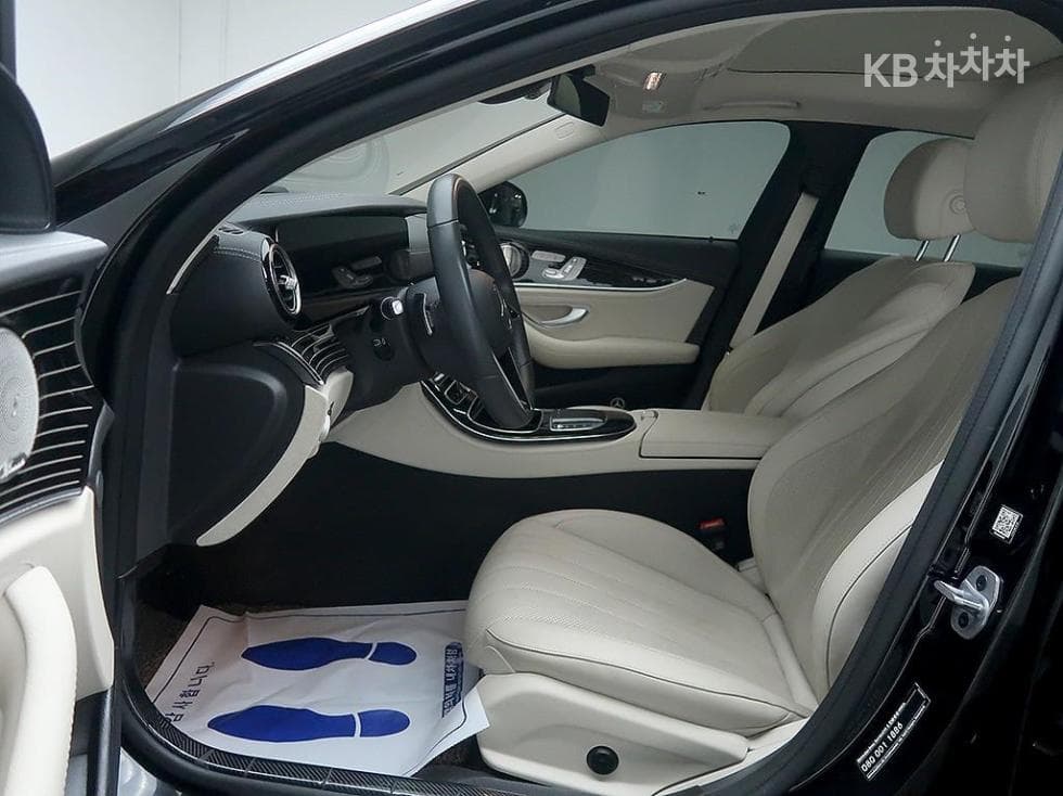 Mercedes-Benz E-Клас (W213)E450 4MATIC EXCLUSIVE - 11