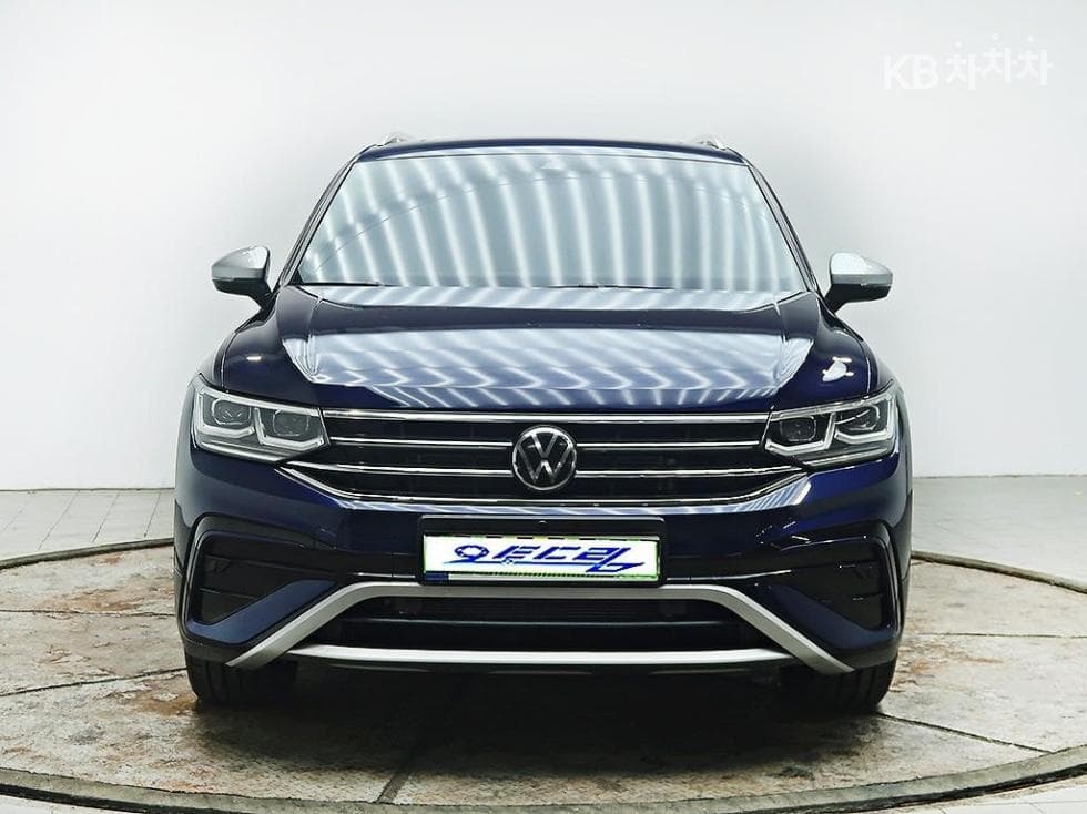Volkswagen Tiguan Allspace2.0 Турбонагнетен Стратифициран Инжекция (ВВ) Prestige