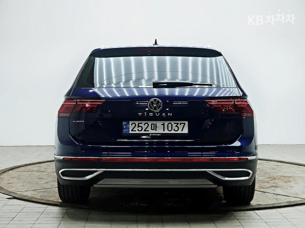 Volkswagen Tiguan Allspace2.0 Турбонагнетен Стратифициран Инжекция (ВВ) Prestige - 3