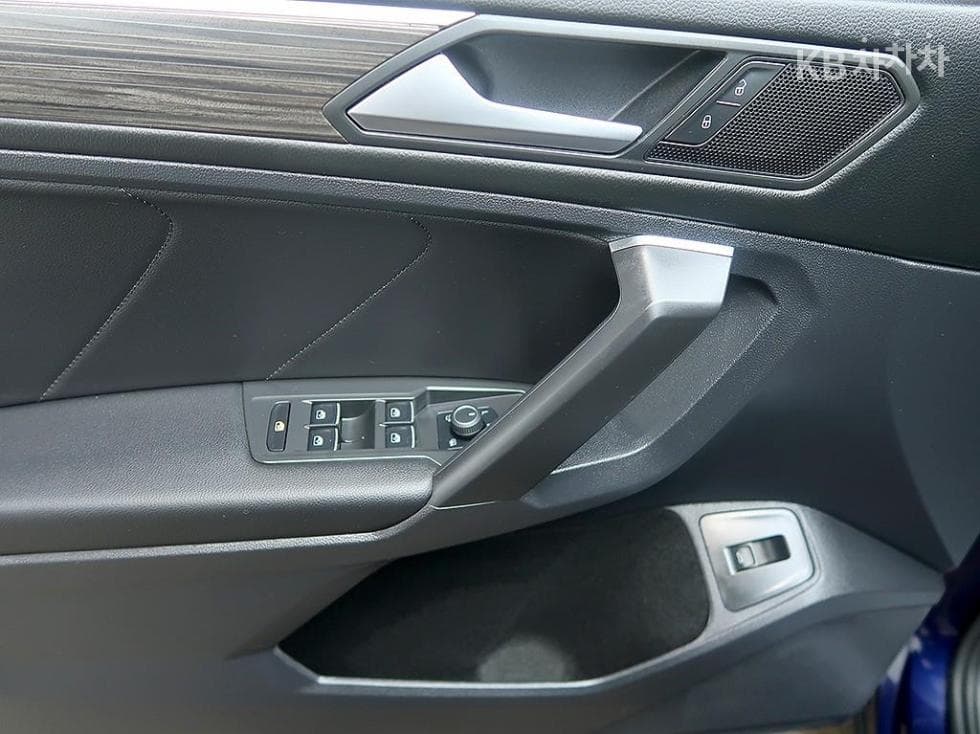 Volkswagen Tiguan Allspace2.0 Турбонагнетен Стратифициран Инжекция (ВВ) Prestige - 16