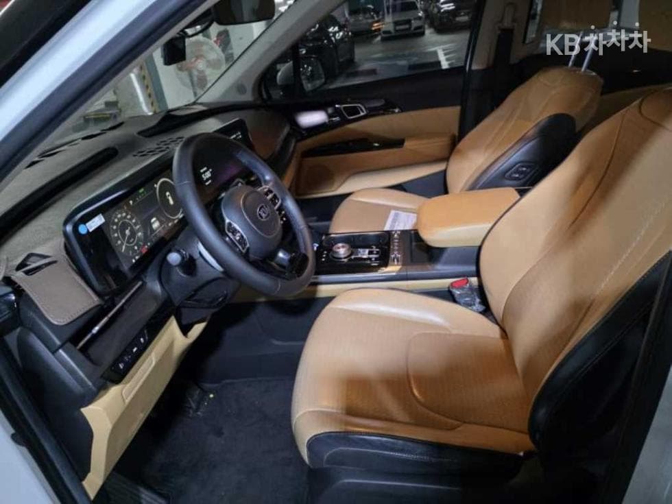 Kia Carnival 4th generationD2.2 7-seater (Limousine) Signature - 6