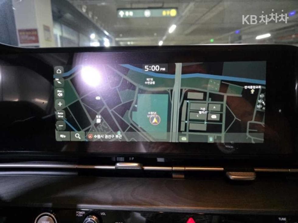 Kia Carnival 4th generationD2.2 7-seater (Limousine) Signature - 12