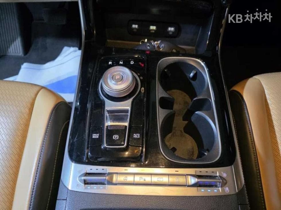 Kia Carnival 4th generationD2.2 7-seater (Limousine) Signature - 15