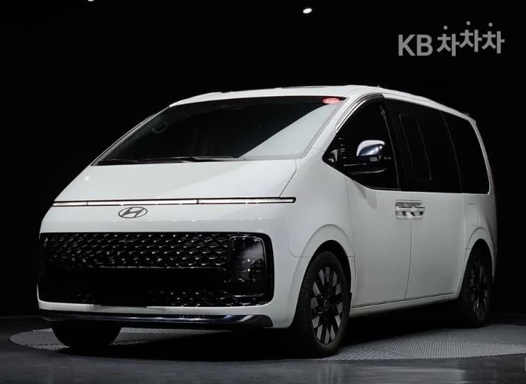 Хюндай Staria Lounge2.2 Lounge 9 AWD Inspiration - 2