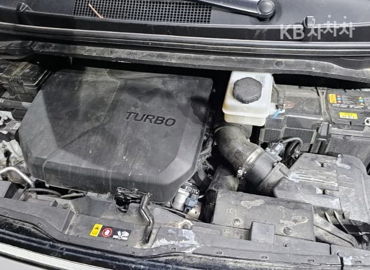 Хюндай Staria Lounge2.2 Lounge 9 AWD Inspiration - 6