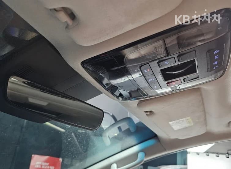 Хюндай Staria Lounge2.2 Lounge 9 AWD Inspiration - 15