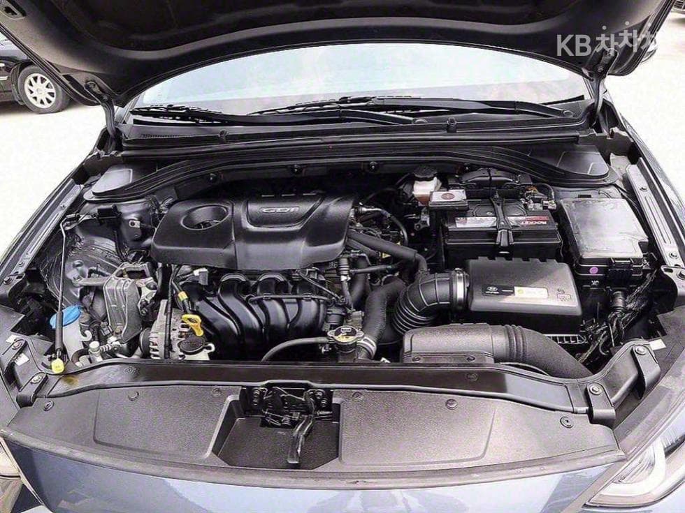 Хюндай Avante (Elantra)AD1.6 GDi Смарт - 15