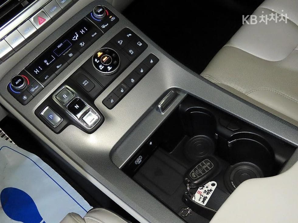 Хюндай Palisade3.8 Бензин 7-местен (Лимузин) AWD Престиж - 12