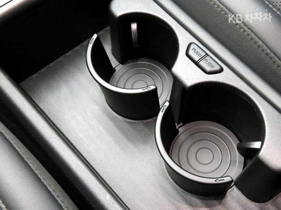 Hyundai The All New Kona(SX2)1.6 Gasoline Turbo 2WD Modern - 11