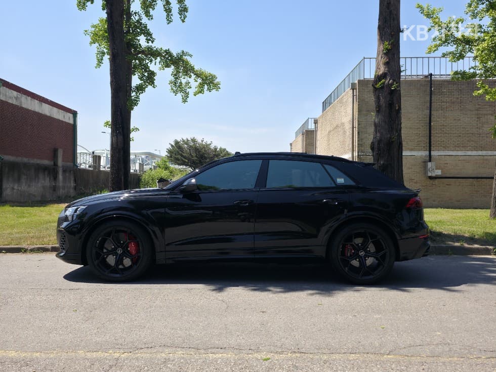 Audi RS Q84.0 Standard - 3