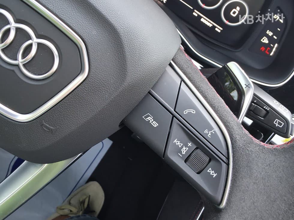 Audi RS Q84.0 Standard - 16