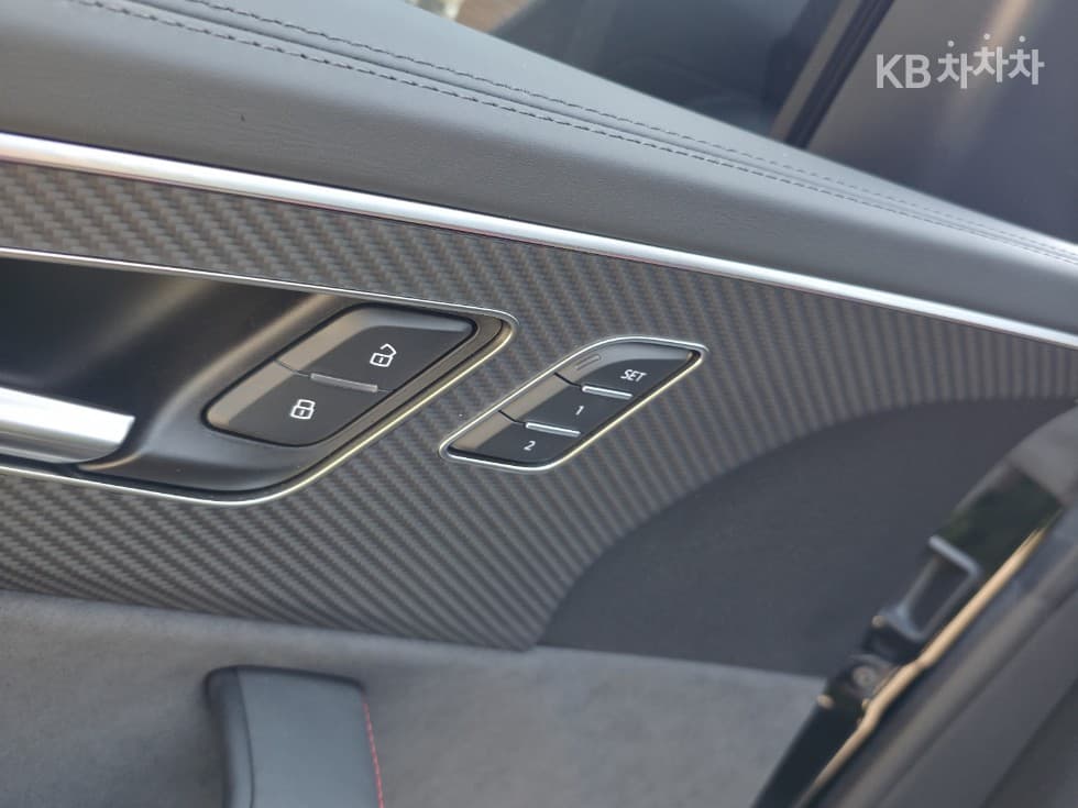 Audi RS Q84.0 Standard - 24