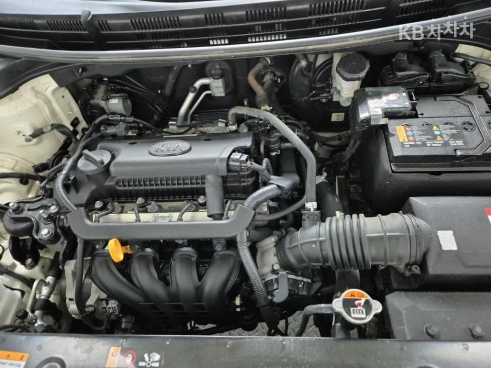 Киа StonicБензин 1.4 MPI Престиж - 5