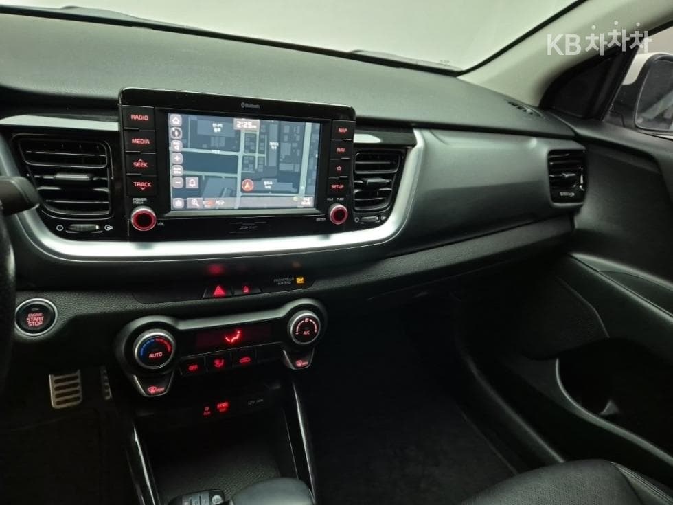 Киа StonicБензин 1.4 MPI Престиж - 10