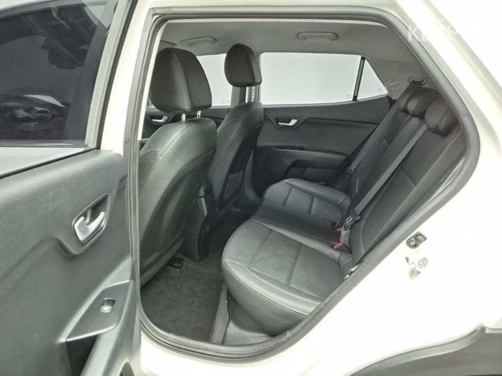 Киа StonicБензин 1.4 MPI Престиж - 12