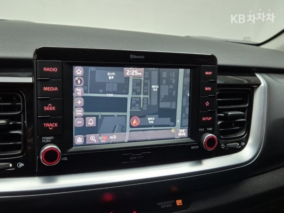 Киа StonicБензин 1.4 MPI Престиж - 13