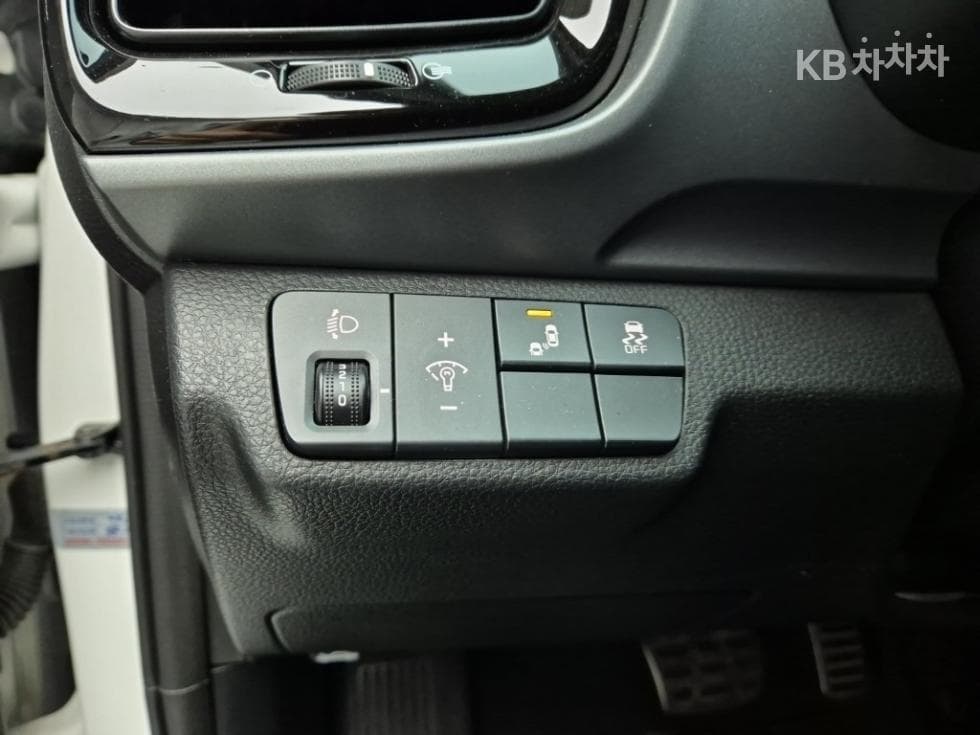 Киа StonicБензин 1.4 MPI Престиж - 17