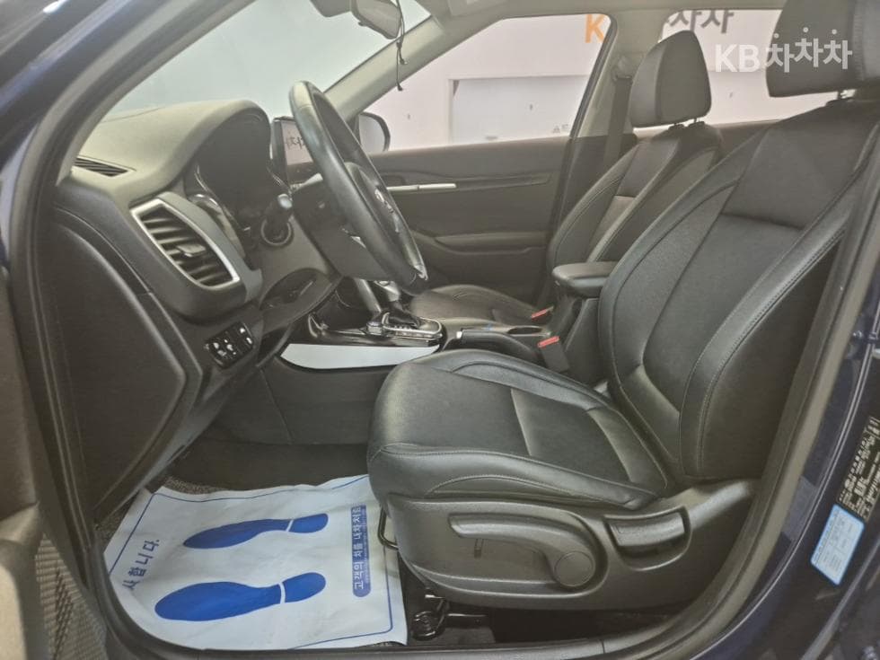 Kia Seltos1.6 Gasoline Turbo 2WD Trendy - 11