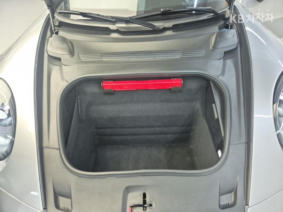 Porsche 911(992)Carrera 4 GTS Cabriolet - 5