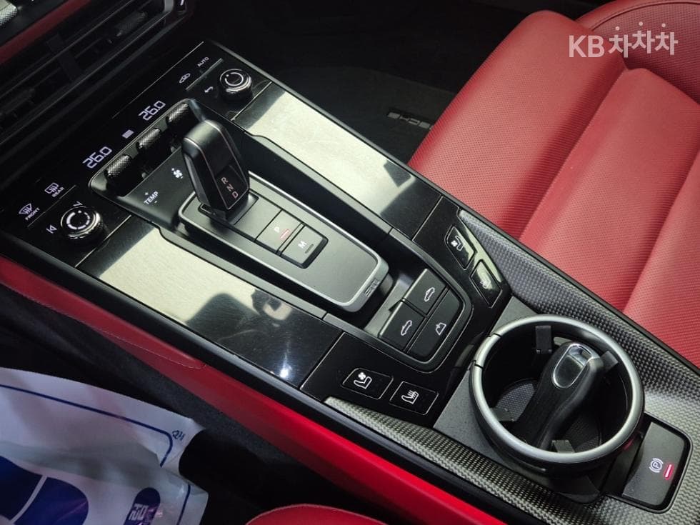 Porsche 911(992)Carrera 4 GTS Cabriolet - 8