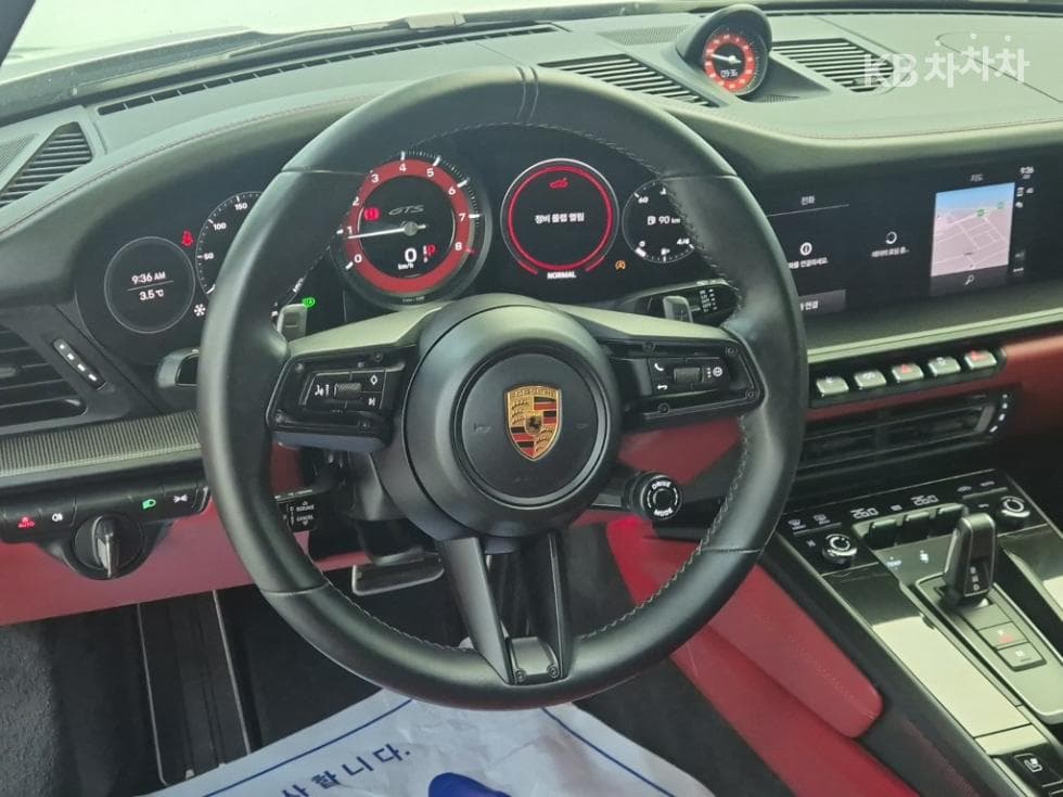 Porsche 911(992)Carrera 4 GTS Cabriolet - 9