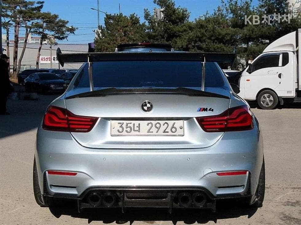 BMW M시리즈M4 Coupe M 퍼포먼스 사일렌서 에디션 F82 - 4