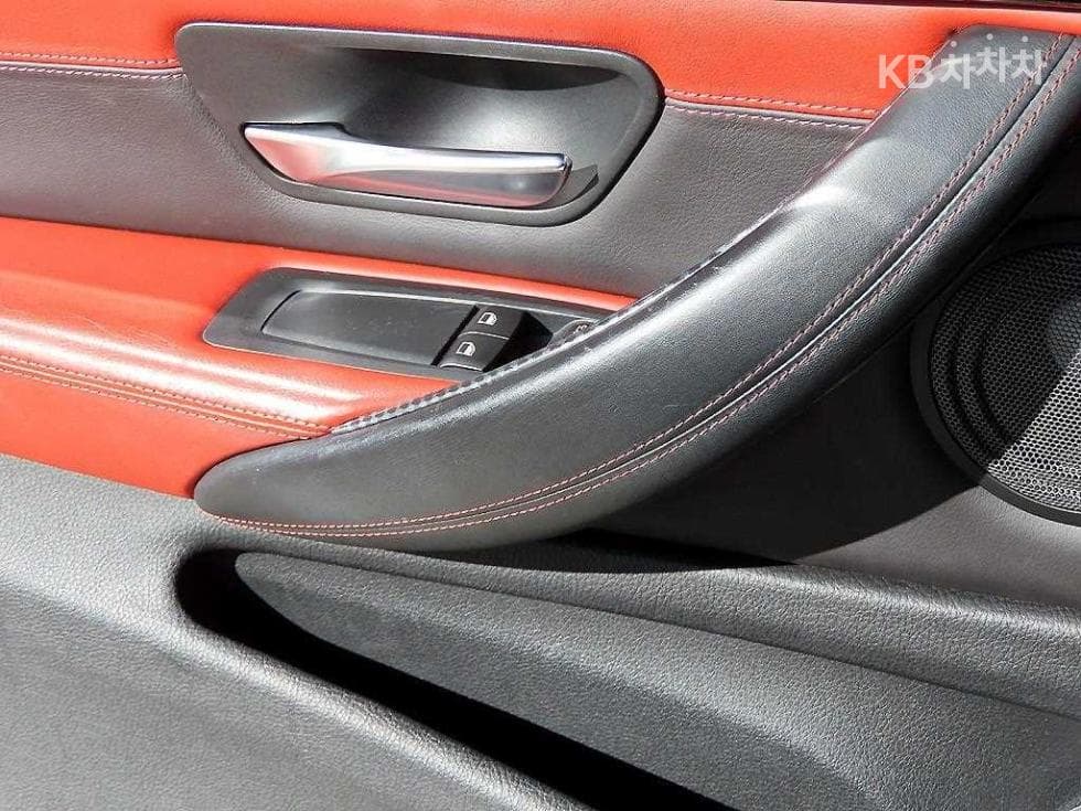 BMW M시리즈M4 Coupe M 퍼포먼스 사일렌서 에디션 F82 - 12