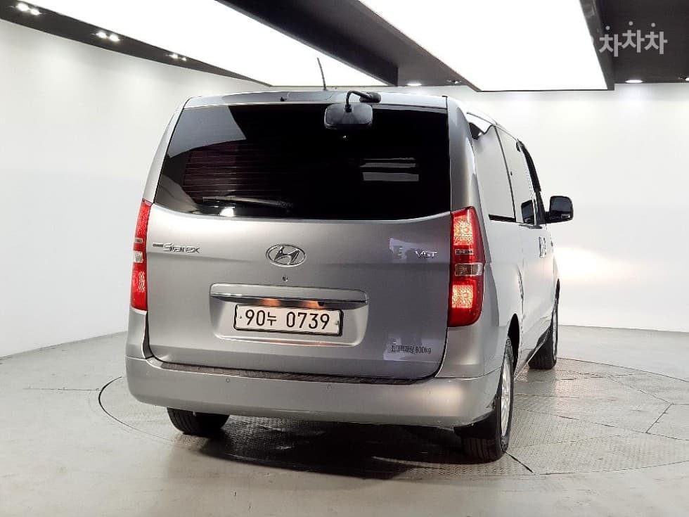 Хюндай The New (фейслифт) 그랜드 Star렉스Ван 5-местен Modern - 3