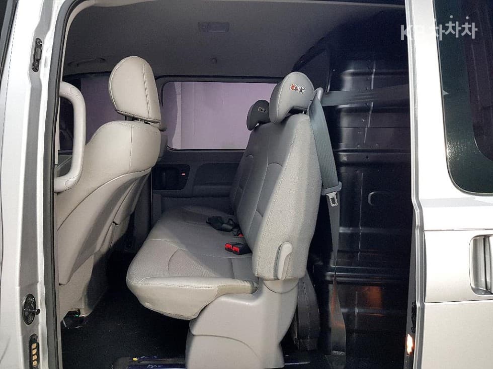 Хюндай The New (фейслифт) 그랜드 Star렉스Ван 5-местен Modern - 8