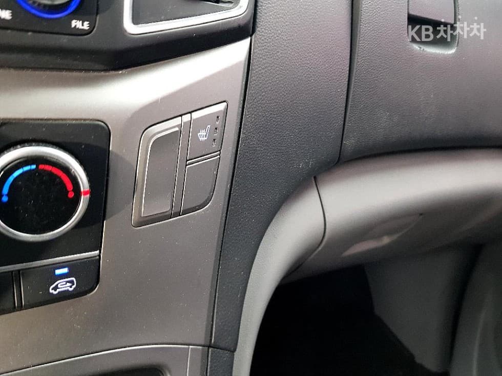 Хюндай The New (фейслифт) 그랜드 Star렉스Ван 5-местен Modern - 15