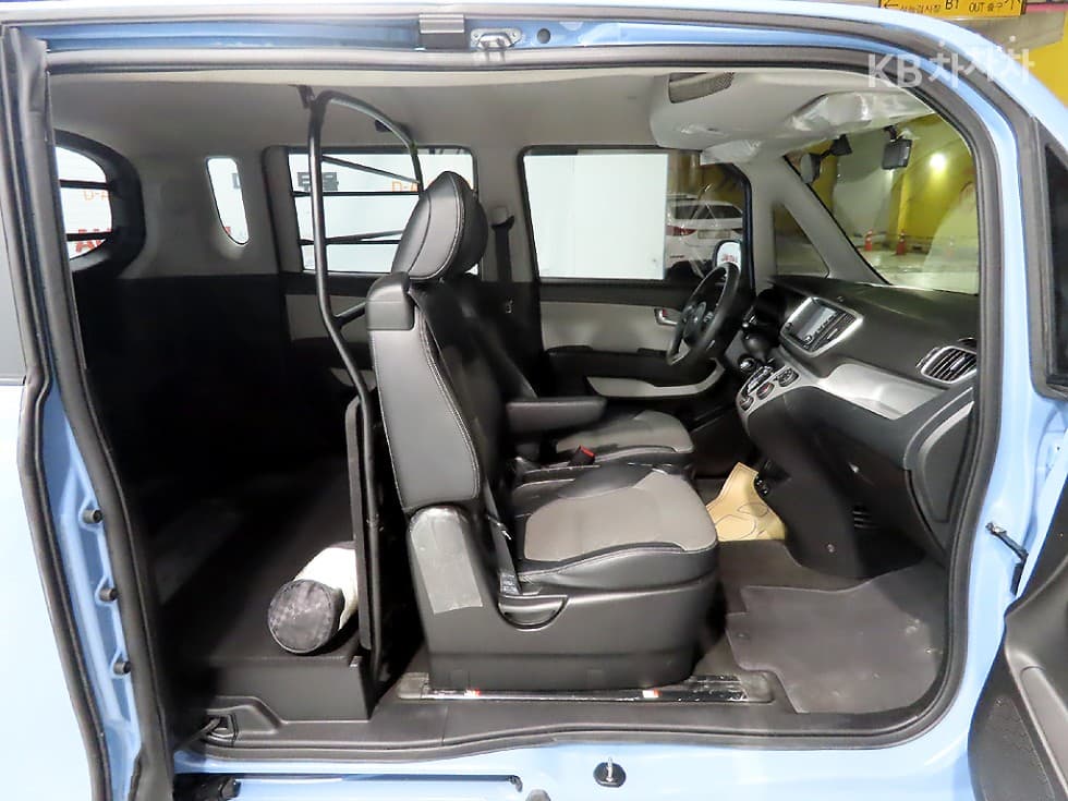 Kia The New (facelift) Ray (van) Van1.0 Gasoline Van 2-seater Prestige - 9