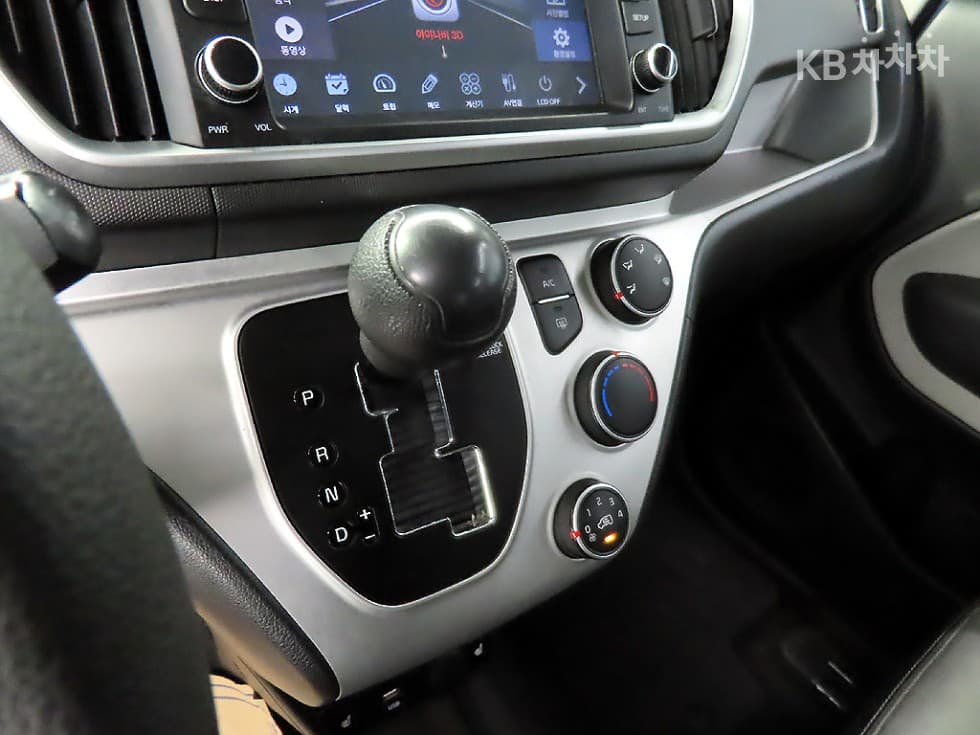 Kia The New (facelift) Ray (van) Van1.0 Gasoline Van 2-seater Prestige - 14