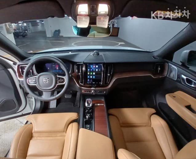 Volvo XC60 Второ поколениеB5 Ultimate Bright - 6