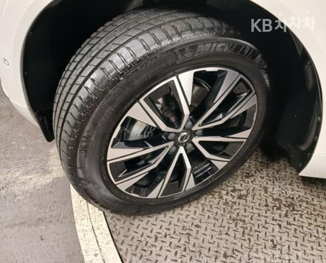 Volvo XC60 Второ поколениеB5 Ultimate Bright - 20