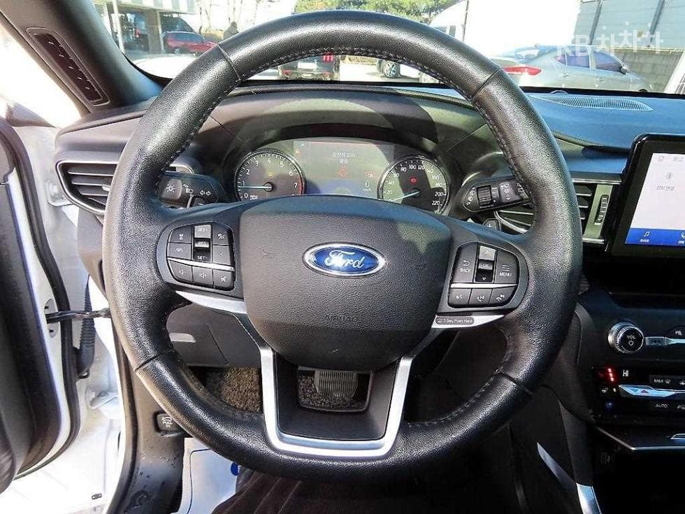 Ford Explorer(6세대)Gasoline Turbo 2.3 AWD Limited - 8