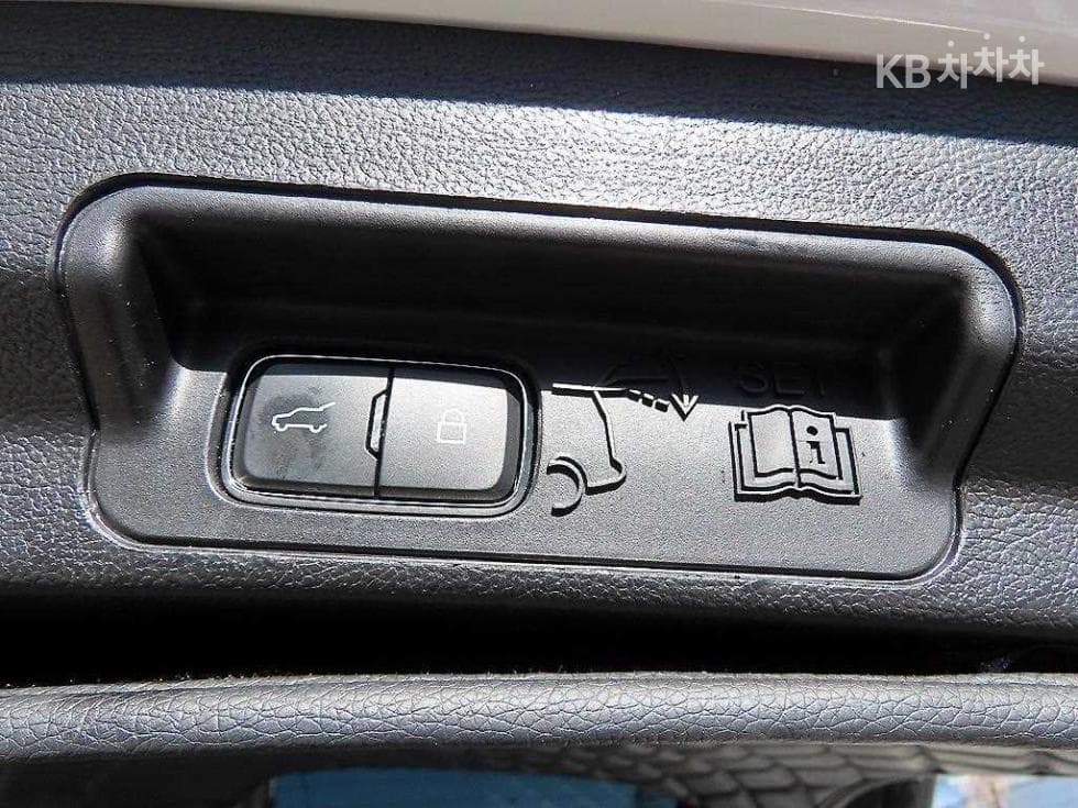 Ford Explorer(6세대)Gasoline Turbo 2.3 AWD Limited - 16