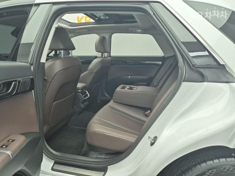 Хюндай Ди Всеново Grandeur (Azera)2.5L бензин 2WD Premium - 12