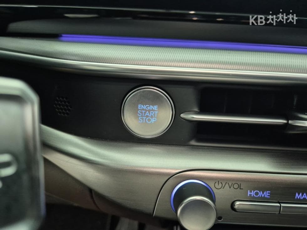 Хюндай Ди Всеново Grandeur (Azera)2.5L бензин 2WD Premium - 17