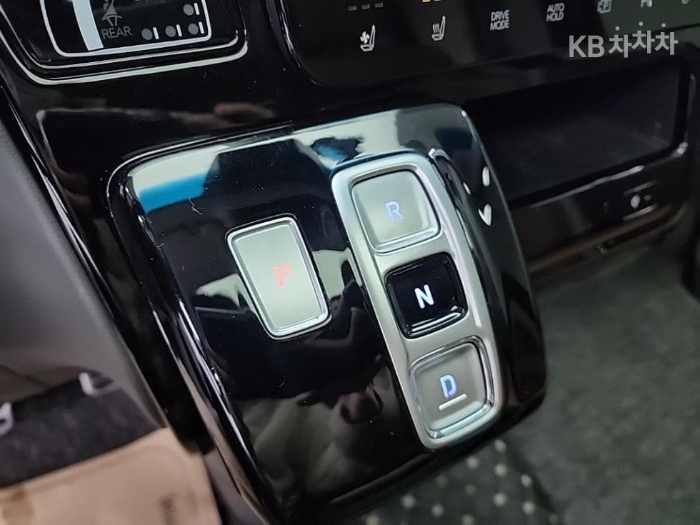 Хюндай Staria Lounge2.2 Lounge 9 AWD Inspiration - 8