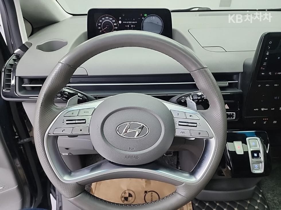 Хюндай Staria Lounge2.2 Lounge 9 AWD Inspiration - 9