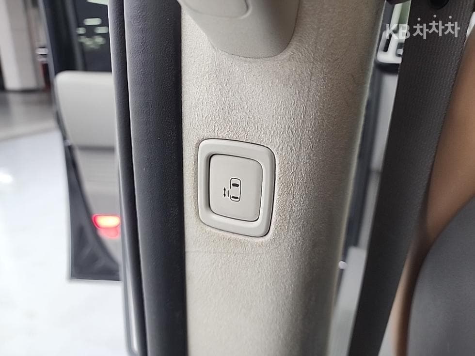 Хюндай Staria Lounge2.2 Lounge 9 AWD Inspiration - 15