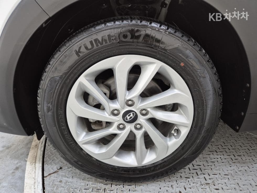 Hyundai All New TucsonDiesel(e-VGT R)2.0 2WD Modern - 19