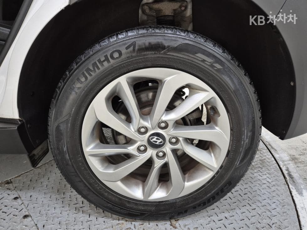 Hyundai All New TucsonDiesel(e-VGT R)2.0 2WD Modern - 20