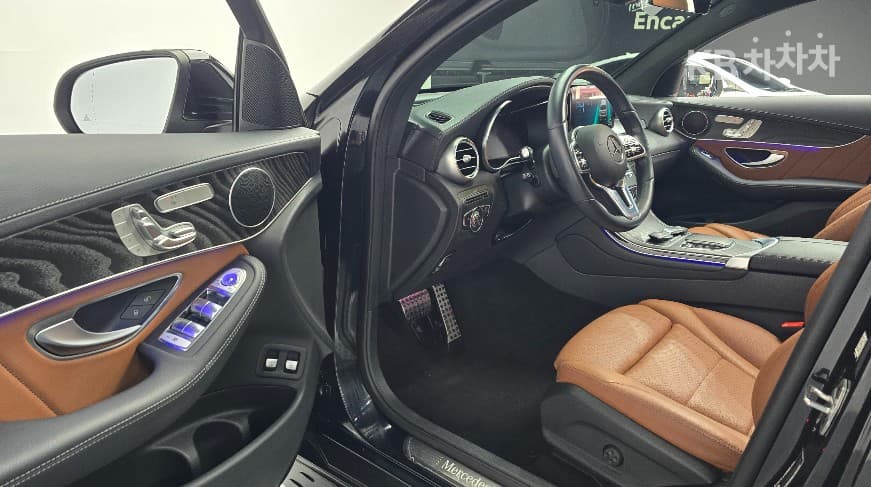 Mercedes-Benz GLC(X253)300 e 4Matic Coupe Standard - 10