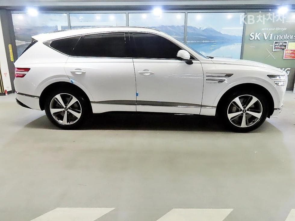 Genesis GV802.5 Turbo Gasoline AWD - 3